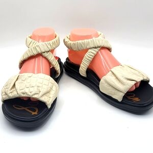 NWT!!Sam‎ Edelman Cream and Black Women's Sandals SIZE 8. #1409